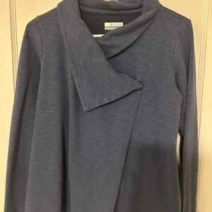Columbia long sleeve button